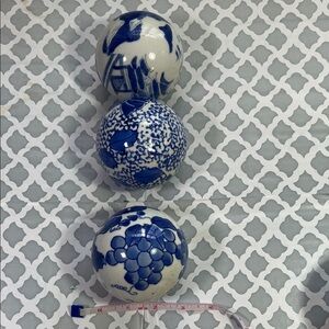 Blue and White Chinese Decorative Ceramic Spheres